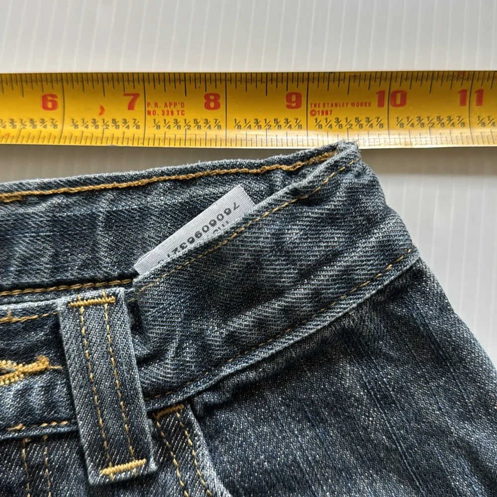 Wrangler 100% cotton, 5 pockets jeans.  Boys size 10 slim